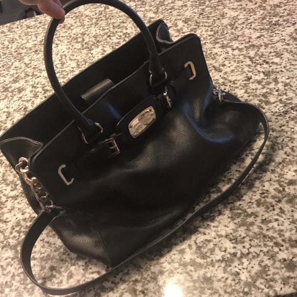 Large Michael Kors Purse - Picture 1 of 7